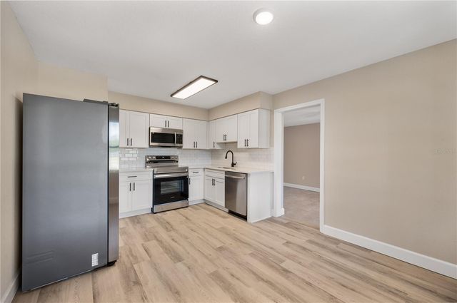 231 WILLOW STREET, Lake Wales, FL 33859