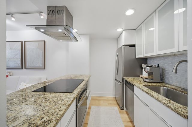 535 N MICHIGAN Avenue 1210, Chicago, IL 60611