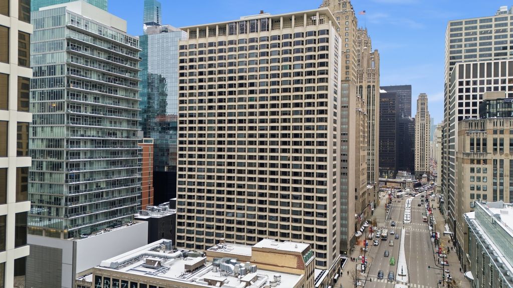 535 N MICHIGAN Avenue 1210, Chicago, IL 60611
