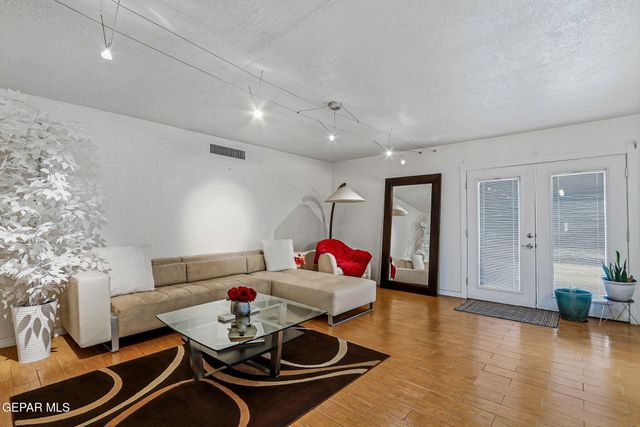 3307 MOONLIGHT Avenue, El Paso, TX 79904