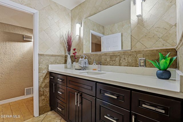 3307 MOONLIGHT Avenue, El Paso, TX 79904