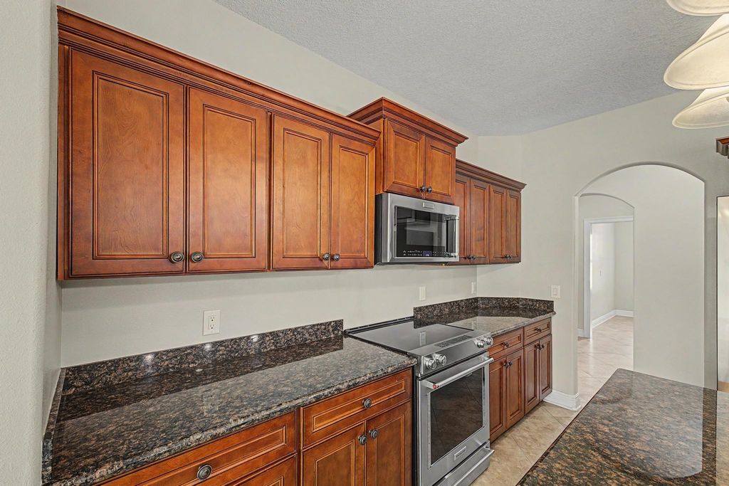 Image 11 of property listing at 7151 Reef Street, Navarre, FL 32566