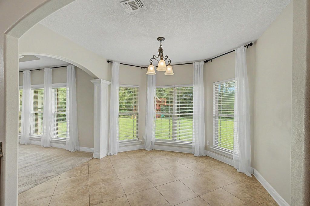 Image 16 of property listing at 7151 Reef Street, Navarre, FL 32566