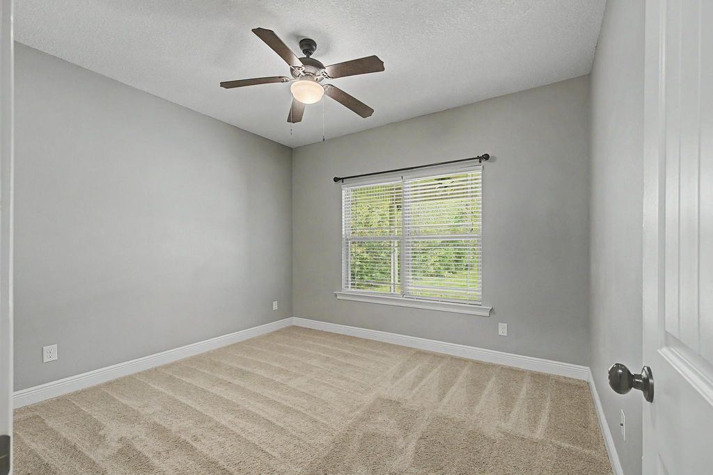 Image 23 of property listing at 7151 Reef Street, Navarre, FL 32566