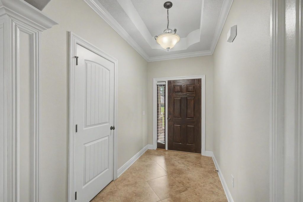 Image 3 of property listing at 7151 Reef Street, Navarre, FL 32566