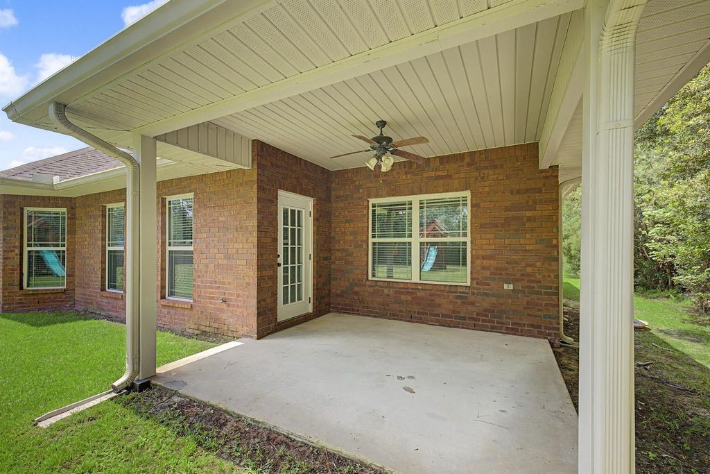 Image 46 of property listing at 7151 Reef Street, Navarre, FL 32566