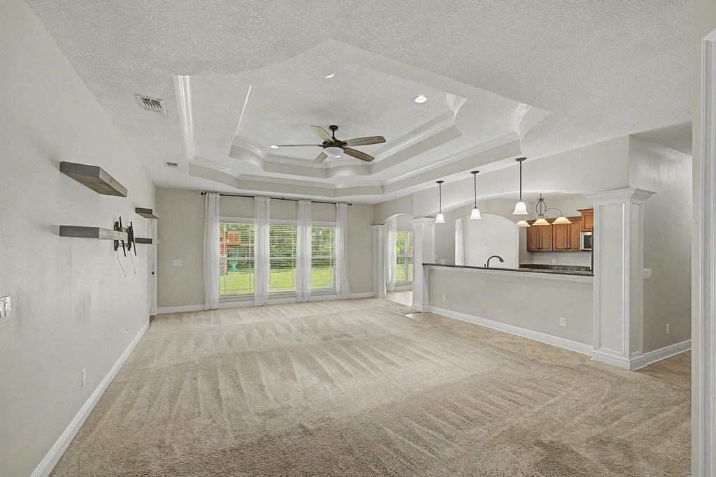 Image 5 of property listing at 7151 Reef Street, Navarre, FL 32566