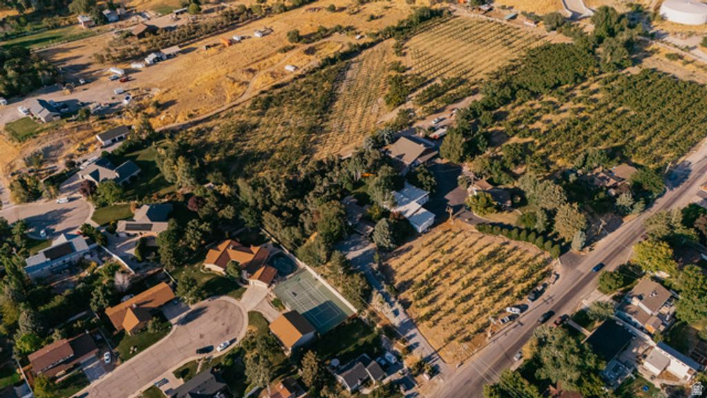 1525 E 200 S, Pleasant Grove, UT 84062