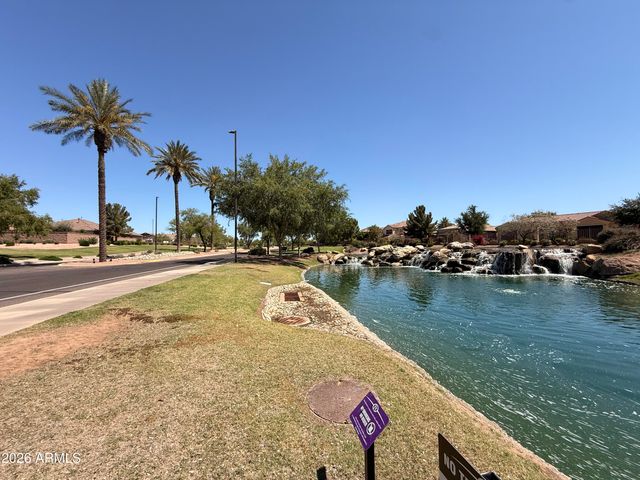 582 W ZION Place, Chandler, AZ 85248