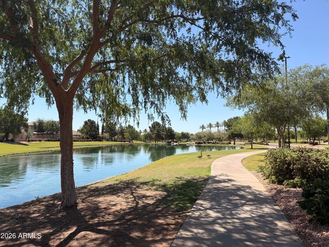 582 W ZION Place, Chandler, AZ 85248