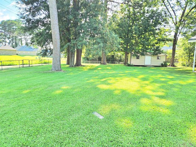 2037 Darlington Court, Shreveport, LA 71118