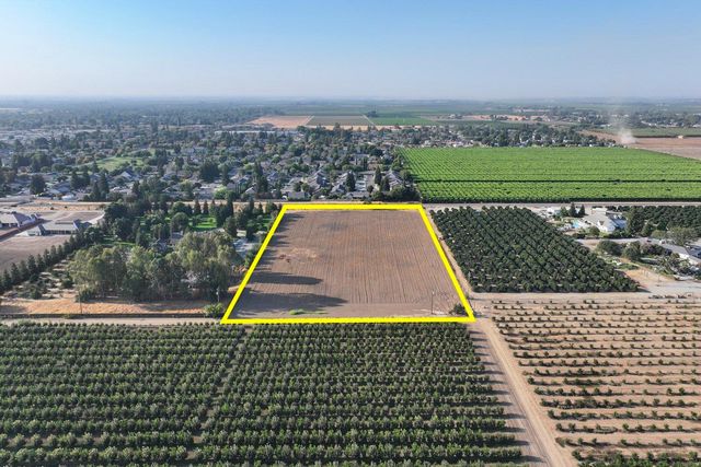 0 N Belmont, Exeter, CA 93221