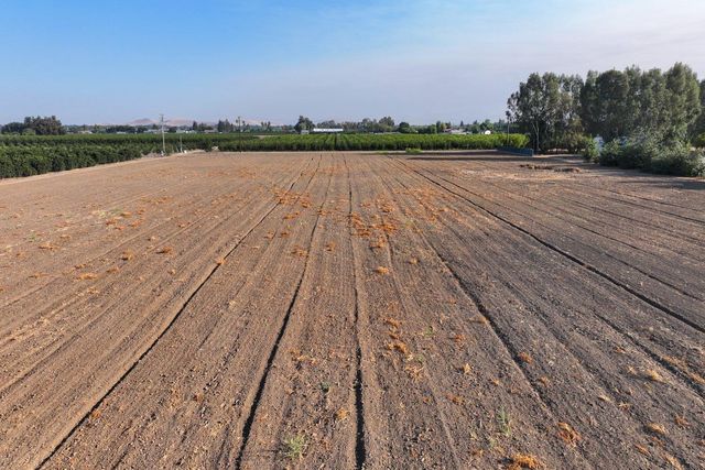 0 N Belmont, Exeter, CA 93221