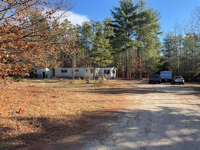 520 Green Mountain Road, Effingham, NH 03882