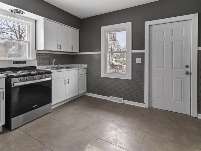 2558 N 24TH STREET, Milwaukee, WI 53206