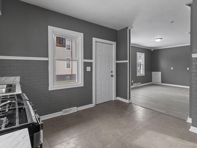 2558 N 24TH STREET, Milwaukee, WI 53206