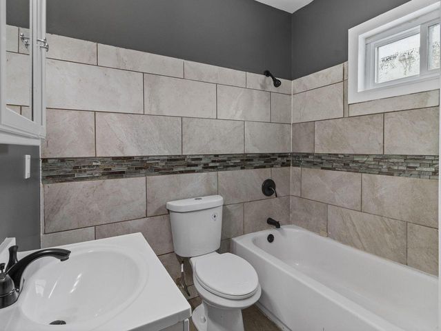 2558 N 24TH STREET, Milwaukee, WI 53206