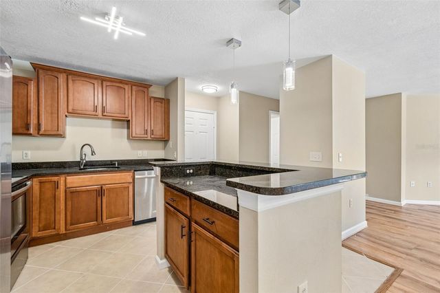 9481 HIGHLAND OAK DRIVE 814, Tampa, FL 33647