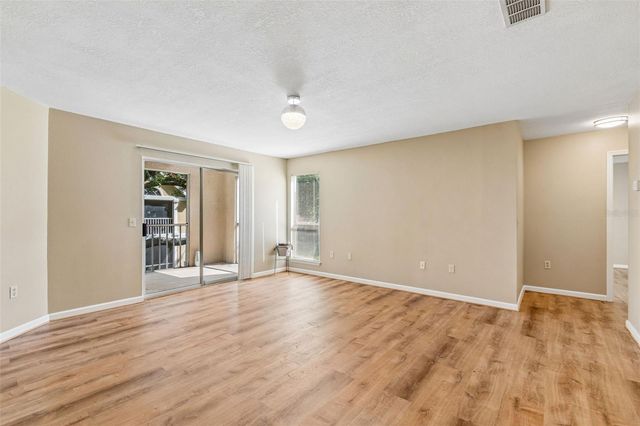 9481 HIGHLAND OAK DRIVE 814, Tampa, FL 33647
