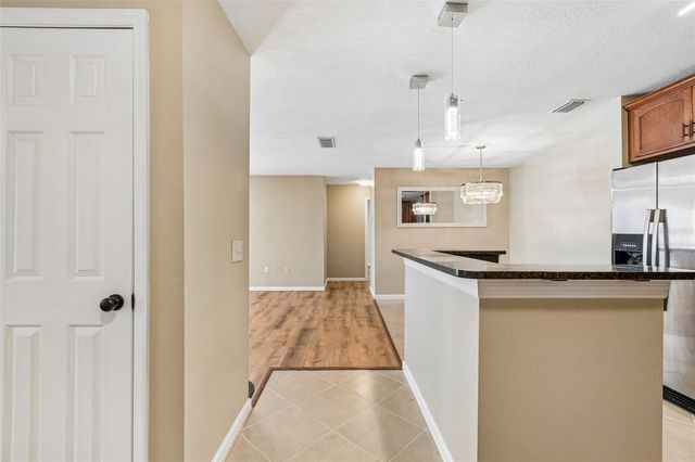 9481 HIGHLAND OAK DRIVE 814, Tampa, FL 33647