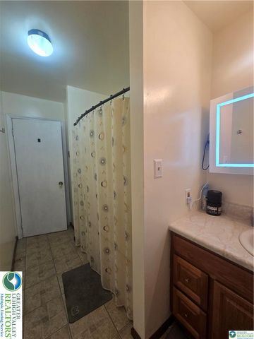 816 East Lexington Street, Salisbury Twp, PA 18103