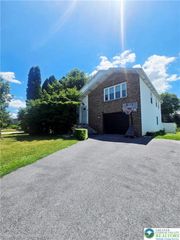 816 East Lexington Street, Salisbury Twp, PA 18103