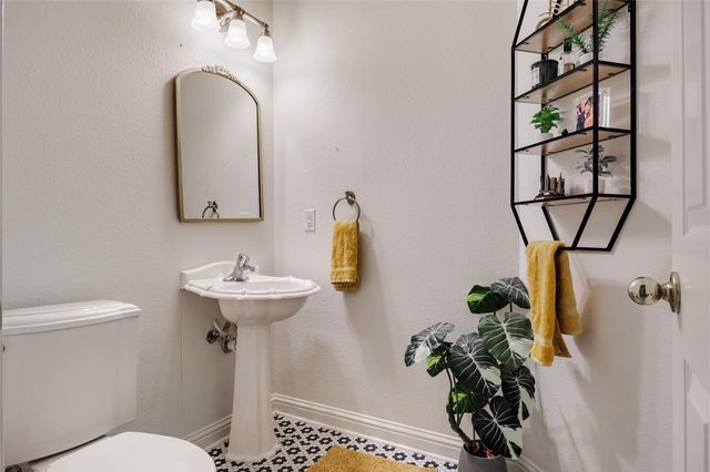 10008 Anahuac TRL, Austin, TX 78747