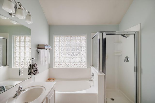 10008 Anahuac TRL, Austin, TX 78747