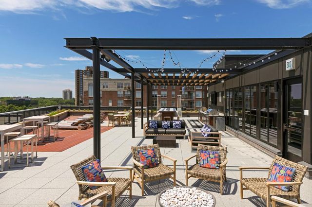 2622 W Lake Street 609, Minneapolis, MN 55416