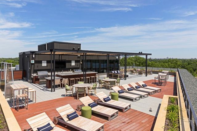 2622 W Lake Street 609, Minneapolis, MN 55416