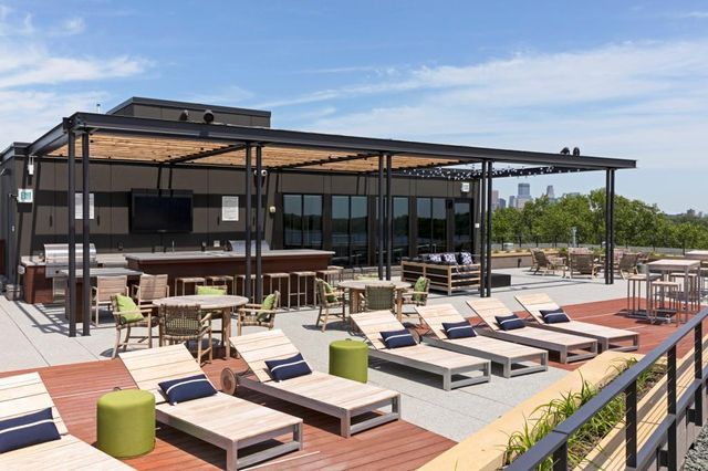 2622 W Lake Street 609, Minneapolis, MN 55416