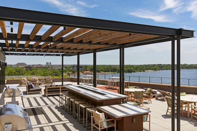 2622 W Lake Street 609, Minneapolis, MN 55416