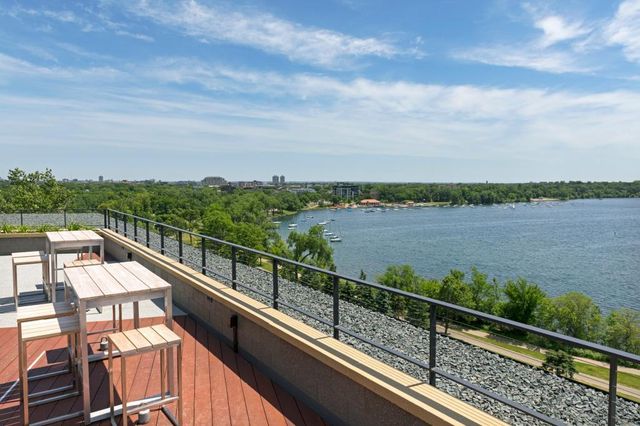 2622 W Lake Street 609, Minneapolis, MN 55416