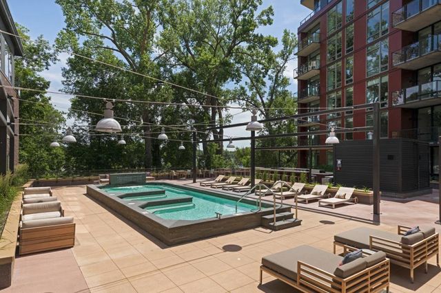 2622 W Lake Street 609, Minneapolis, MN 55416