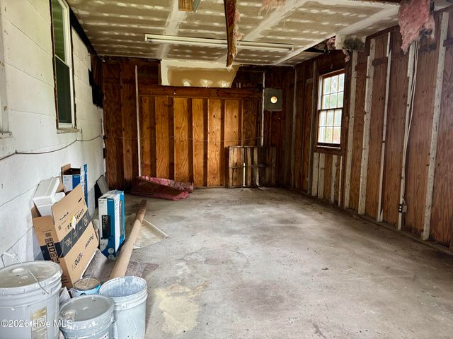 605 Dixon Street, Kinston, NC 28501