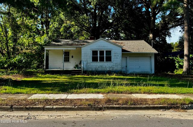 605 Dixon Street, Kinston, NC 28501