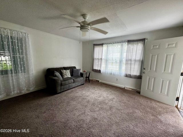 605 Dixon Street, Kinston, NC 28501