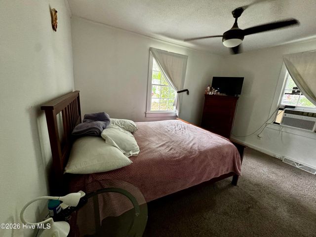 605 Dixon Street, Kinston, NC 28501