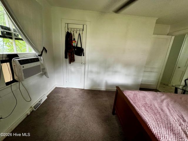 605 Dixon Street, Kinston, NC 28501