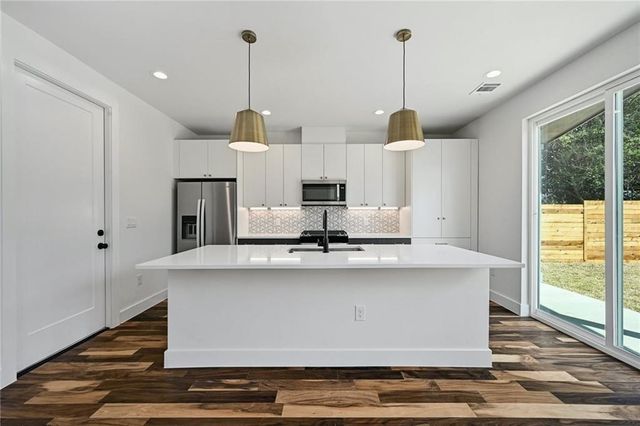 3404 Thomas Kincheon ST 2, Austin, TX 78745