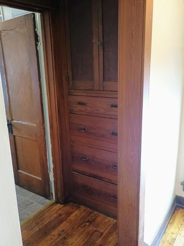 212 N Magnolia Avenue, Lansing, MI 48912