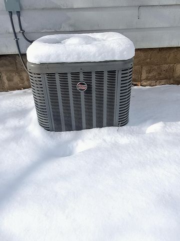 212 N Magnolia Avenue, Lansing, MI 48912