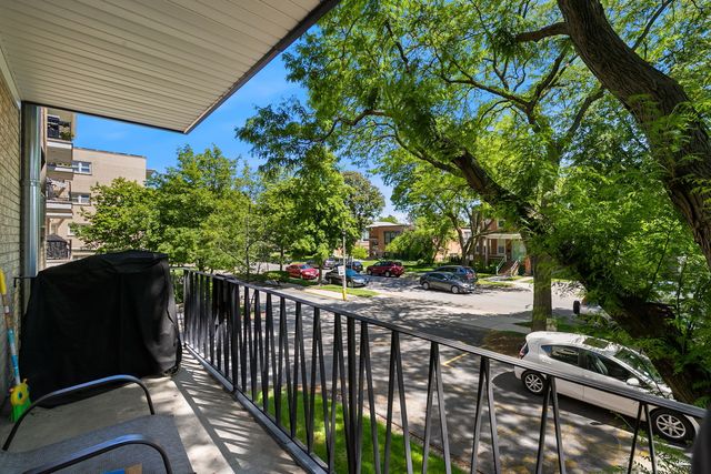 5214 Galitz Street 205, Skokie, IL 60077