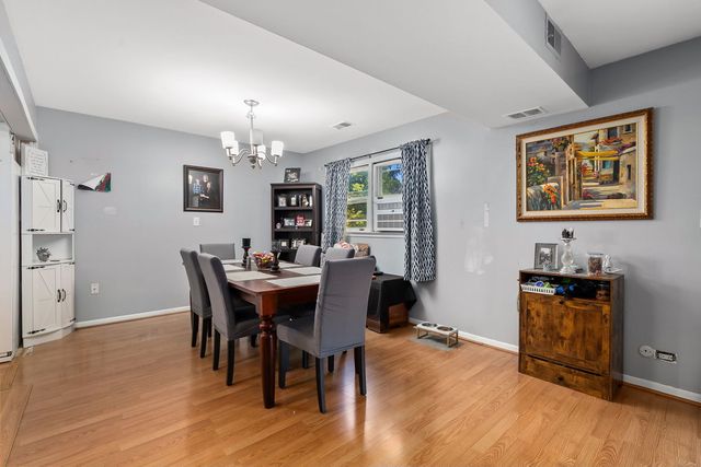 5214 Galitz Street 205, Skokie, IL 60077