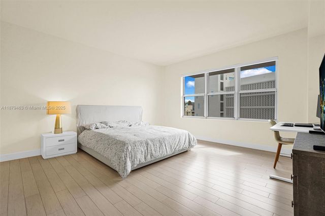 9100 W Bay Harbor Dr 8A, Bay Harbor Islands, FL 33154