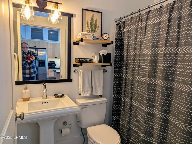 14 Abbey Row Apt 2A, Beaufort, SC 29906