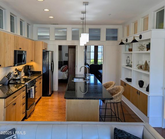 14 Abbey Row Apt 2A, Beaufort, SC 29906