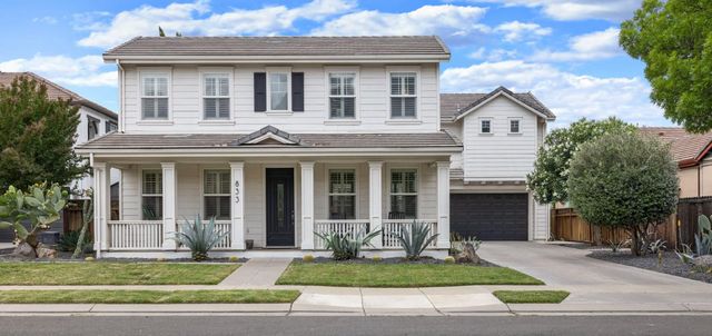 833 S Amor St, Mountain House, CA 95391