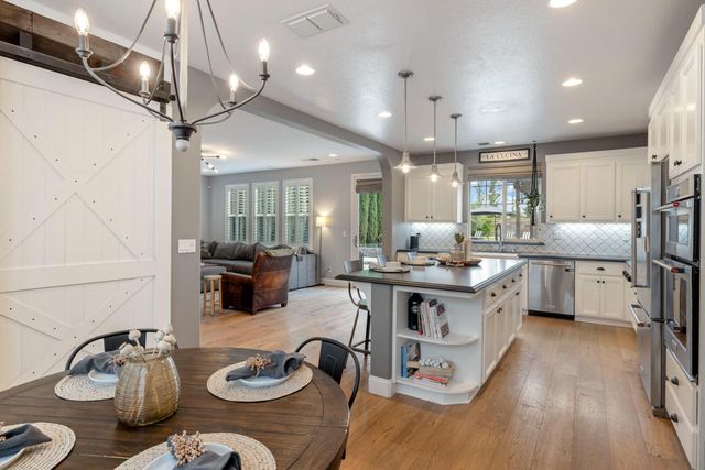 833 S Amor St, Mountain House, CA 95391