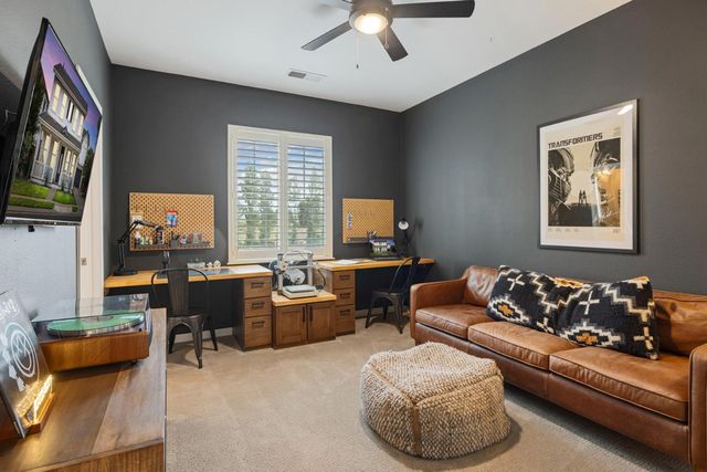 833 S Amor St, Mountain House, CA 95391